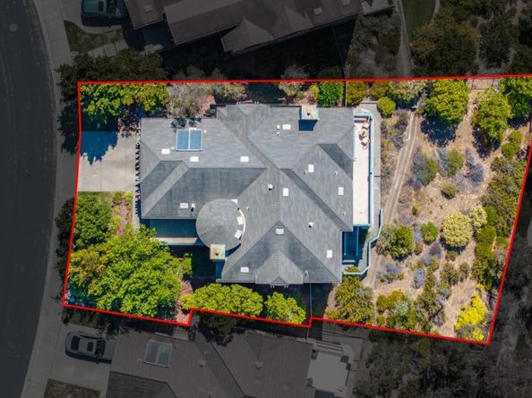 39 Lupine Valley Court, Brisbane CA 94005