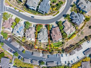 39 Lupine Valley Court, Brisbane CA 94005