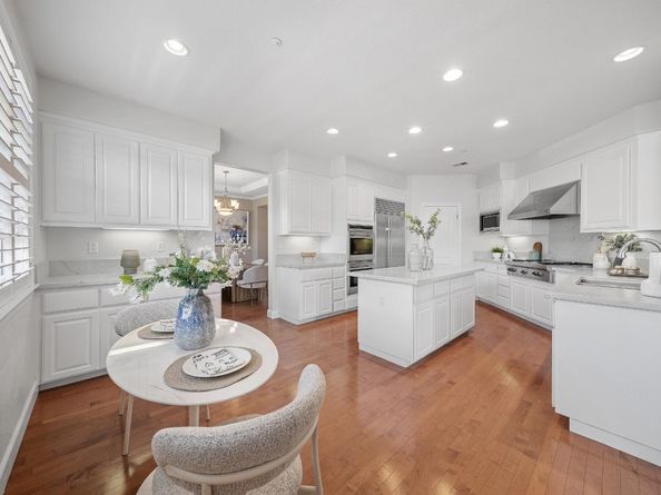 39 Lupine Valley Court, Brisbane CA 94005