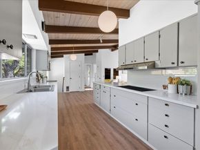 15 Naranja Way, Portola Valley CA 94028