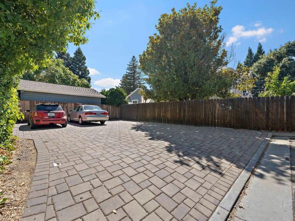 256 Los Gatos Boulevard, Los Gatos CA 95030