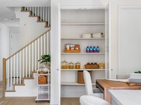 149 Flynn, Mountain View CA 94043
