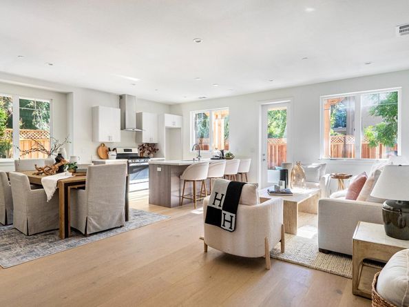 149 Flynn, Mountain View CA 94043