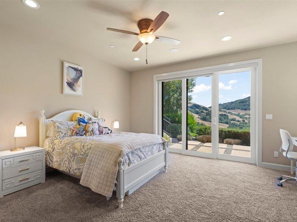 21 Bigleaf Road, Orinda CA 94563