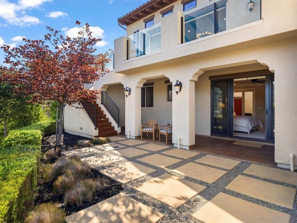 21 Bigleaf Road, Orinda CA 94563