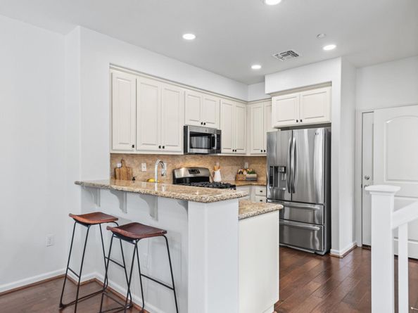 403 San Eduardo Terrace, Sunnyvale CA 94085