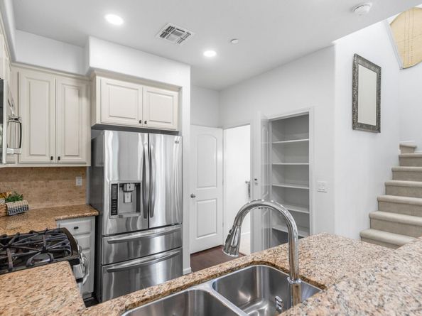 403 San Eduardo Terrace, Sunnyvale CA 94085