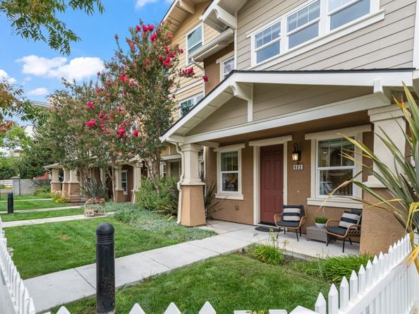 403 San Eduardo Terrace, Sunnyvale CA 94085