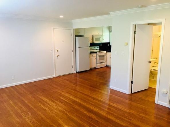 Lytton, Palo Alto CA 94301