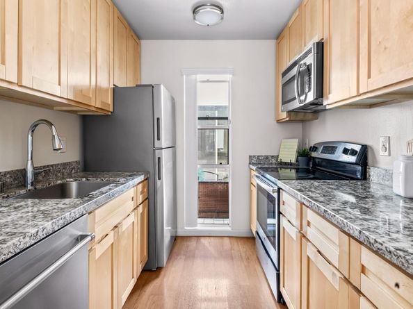 2001 Alameda De Las Pulgas 174, San Mateo CA 94403