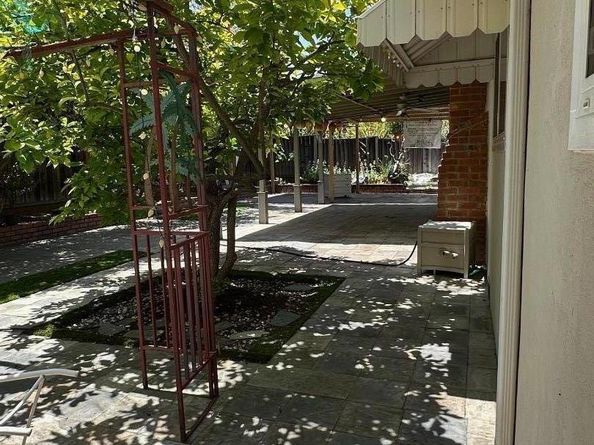 1014 W Homestead Road, Sunnyvale CA 94087