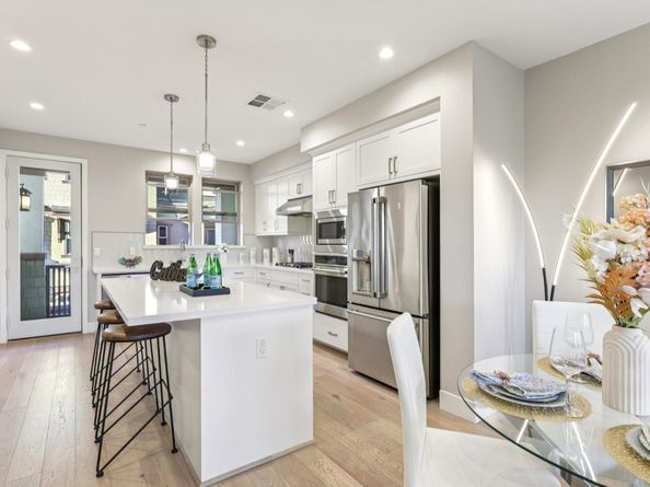 2012 Montecito Avenue, Mountain View CA 94043