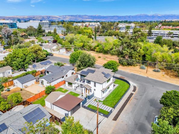 665 Hawthorne Avenue, Campbell CA 95008