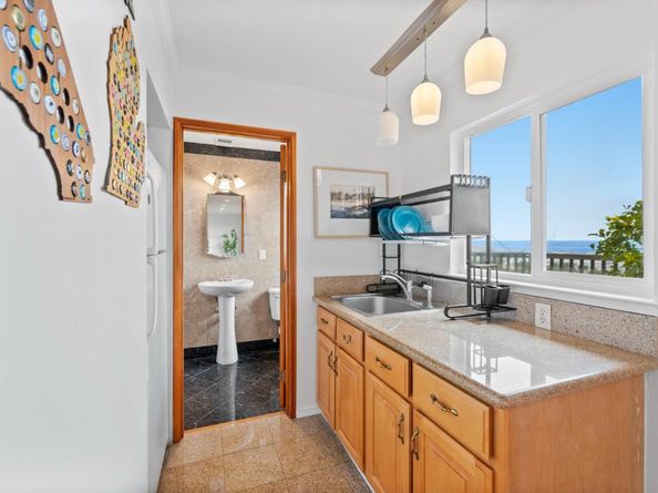 260 Lake Drive, San Bruno CA 94066