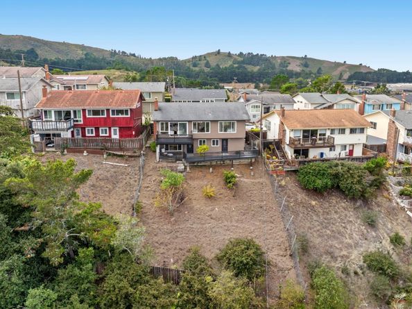 260 Lake Drive, San Bruno CA 94066