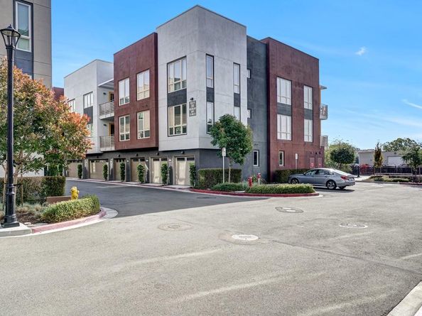 330 Riesling Avenue 21, Milpitas CA 95035