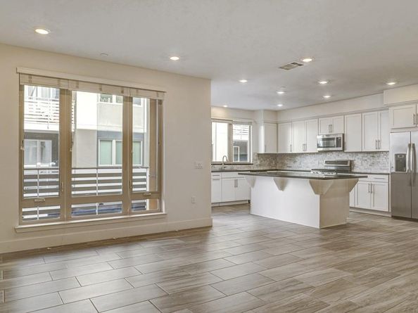 330 Riesling Avenue 21, Milpitas CA 95035