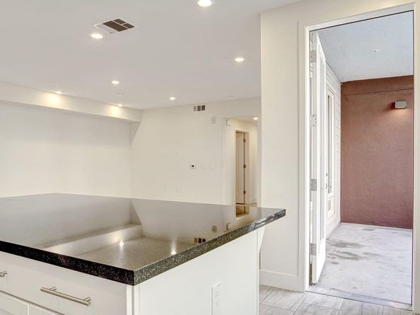 330 Riesling Avenue 21, Milpitas CA 95035