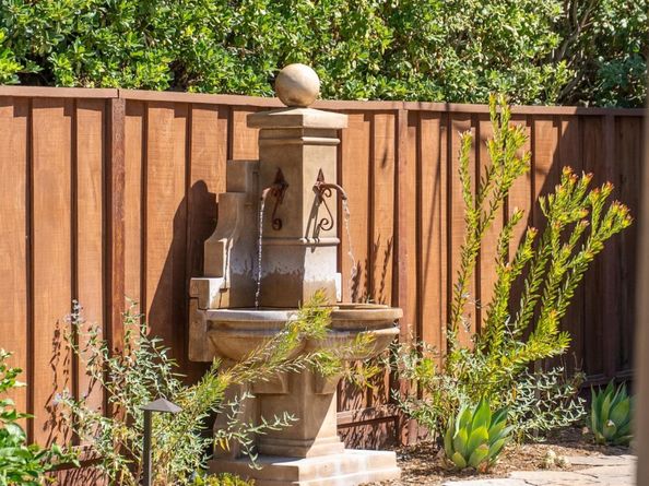 18371 Montpere Way, Saratoga CA 95070