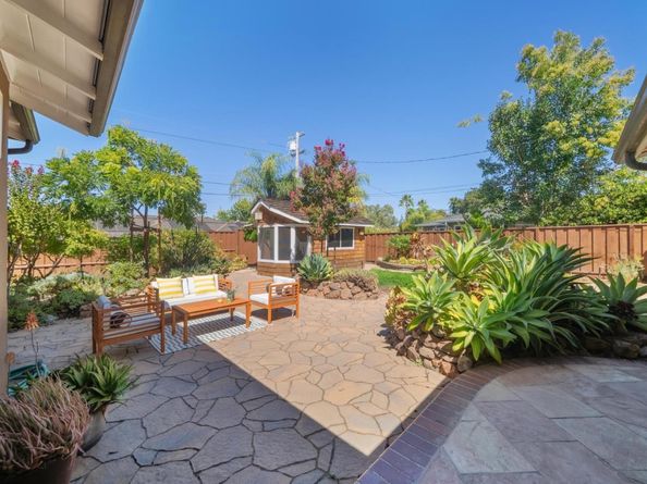 18371 Montpere Way, Saratoga CA 95070