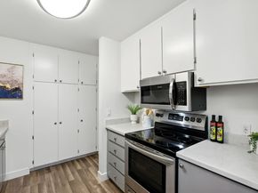 505 Cypress Point Drive 223, Mountain View CA 94043
