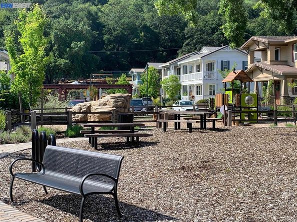 601 Chives Way, Walnut Creek CA 94595