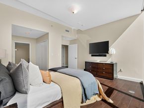 38 N Almaden Boulevard 2001, San Jose CA 95110