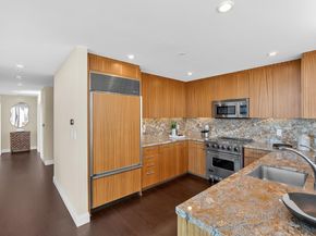 38 N Almaden Boulevard 2001, San Jose CA 95110