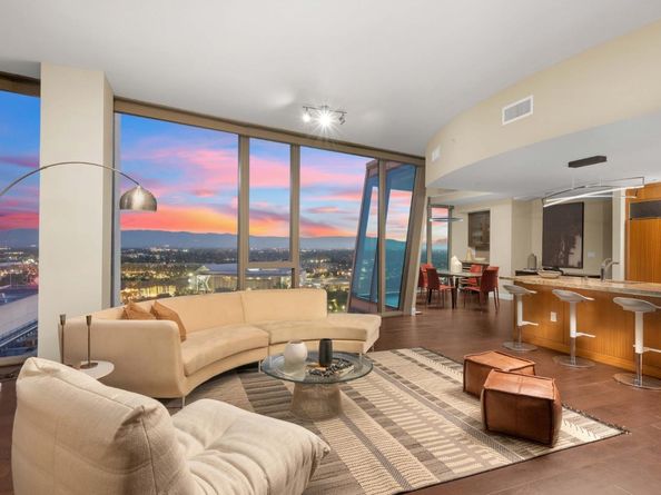 38 N Almaden Boulevard 2001, San Jose CA 95110