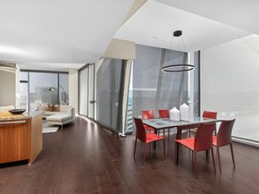 38 N Almaden Boulevard 2001, San Jose CA 95110