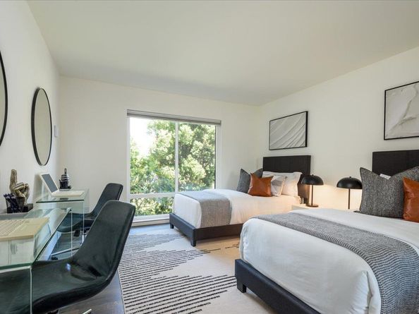 1031 Cherry Avenue 33, San Bruno CA 94066