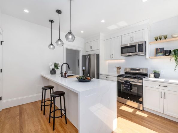 76 Bayview Street, San Francisco CA 94124