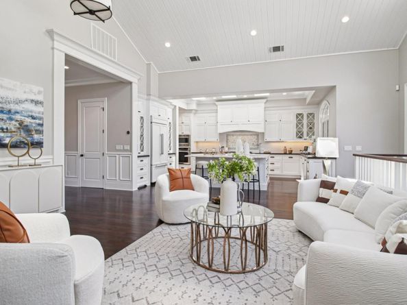 667 Jay Street, Los Altos CA 94022