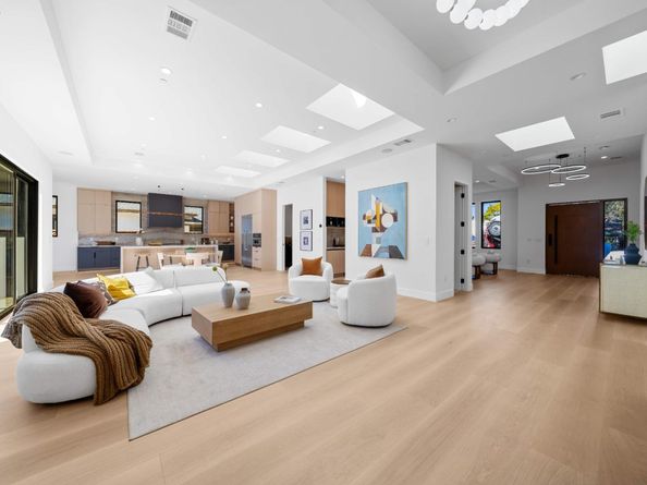 89 Centre Street, Mountain View CA 94041