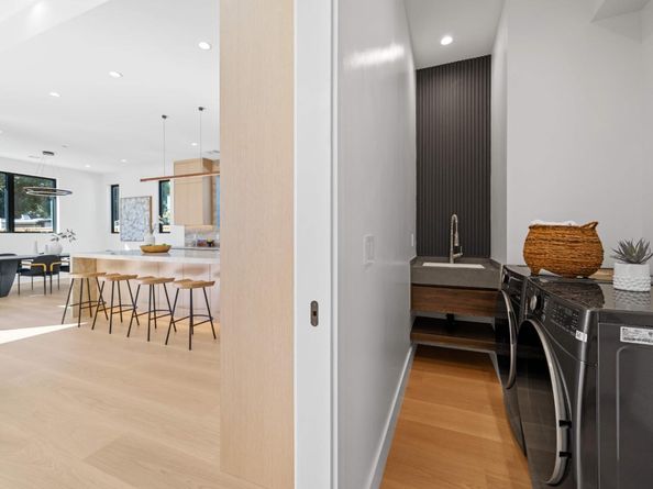 89 Centre Street, Mountain View CA 94041