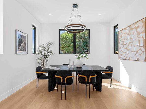 89 Centre Street, Mountain View CA 94041