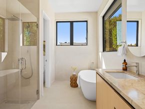 89 Centre Street, Mountain View CA 94041