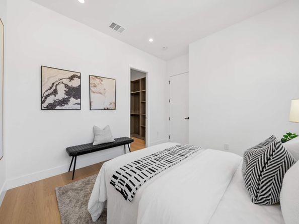 89 Centre Street, Mountain View CA 94041