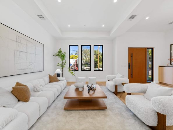 89 Centre Street, Mountain View CA 94041