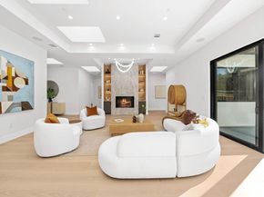 89 Centre Street, Mountain View CA 94041