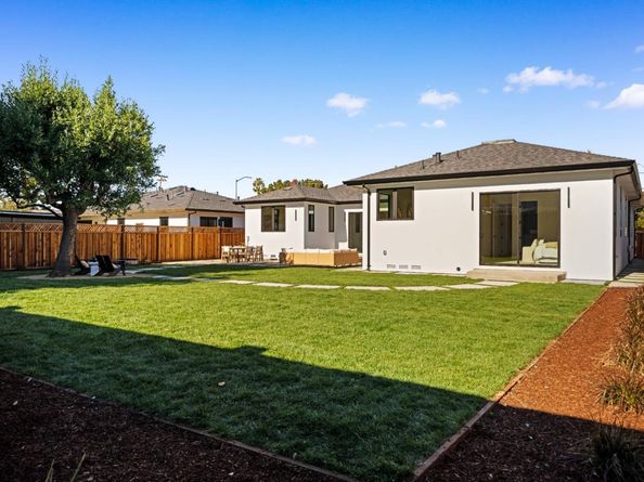 89 Centre Street, Mountain View CA 94041