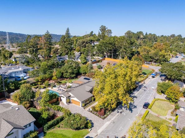 1485 Oak Rim Drive, Hillsborough CA 94010