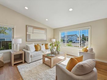 917 Laguna Circle