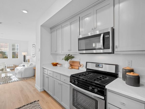 211 Orbit Way, Mountain View CA 94043