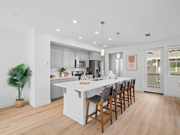 211 Orbit Way, Mountain View CA 94043