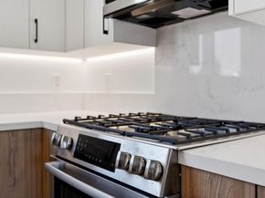 1433 Floribunda Avenue 7, Burlingame CA 94010