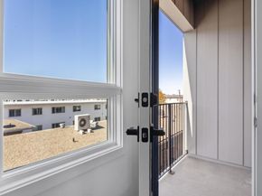 1433 Floribunda Avenue 7, Burlingame CA 94010