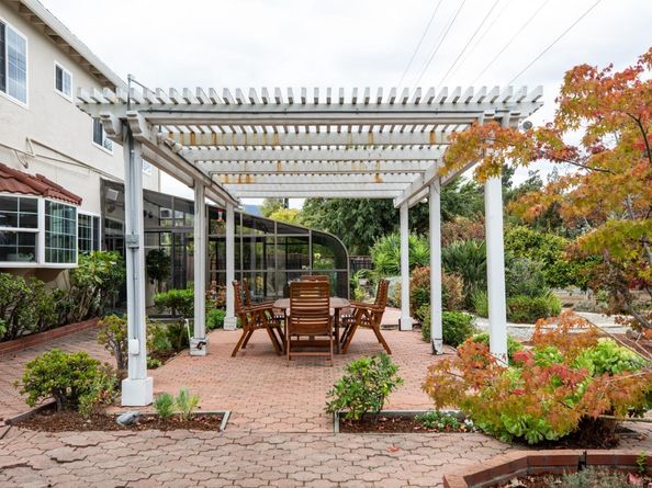 10715 Grapnel Place, Cupertino CA 95014