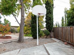 10715 Grapnel Place, Cupertino CA 95014