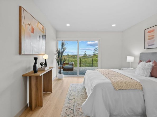 2987 Alexis Drive, Palo Alto CA 94304